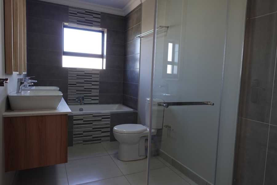 3 Bedroom Property for Sale in Reebok Western Cape